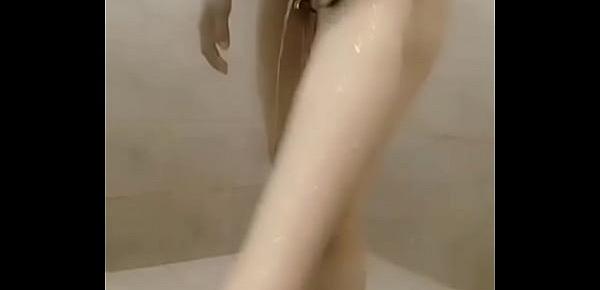  Sobia Squirt And fingering Bathroom Fun